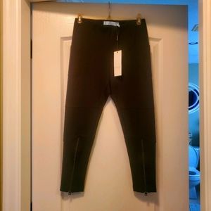 AYRTIGHT black skinny crop pant